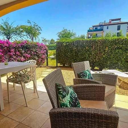 Con Jardin Y Acceso A La Piscina. アパート アヤモンテ