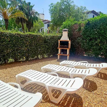 Con Jardin Y Acceso A La Piscina. アパート *