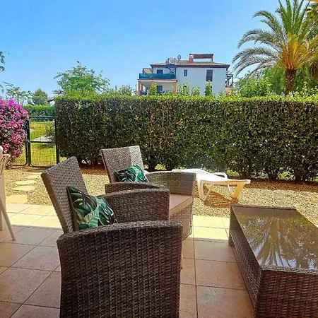 Con Jardin Y Acceso A La Piscina. アパート アヤモンテ