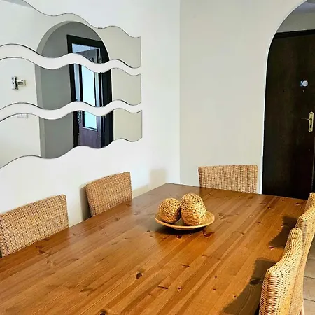 Con Jardin Y Acceso A La Piscina. アパート アヤモンテ