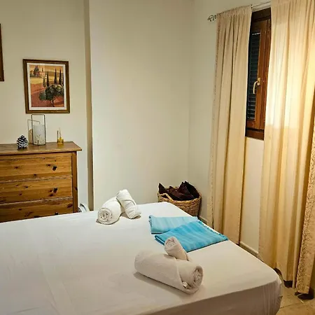 Con Jardin Y Acceso A La Piscina. アヤモンテ
